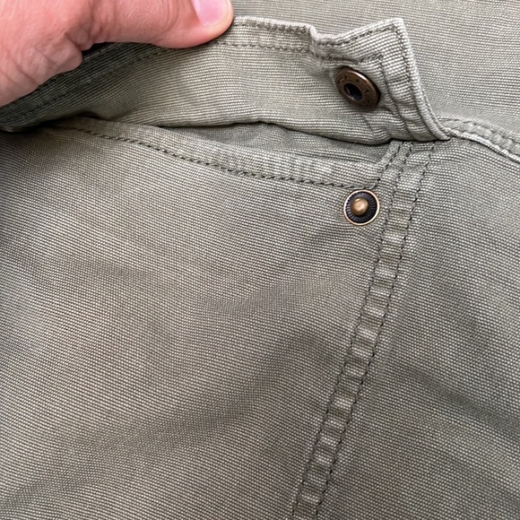 ANTHROPOLOGIE PILCRO PLEATED SHORTS 32 - Picture 13 of 16